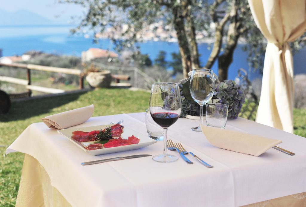 Agriturismo Le Fontane Sale Marasino Kültér fotó